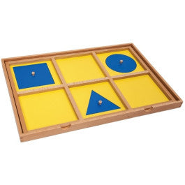 Tabuleiro com forma Geométrica - NOVEDUC Equipamento Laboratório e Formação Profissional