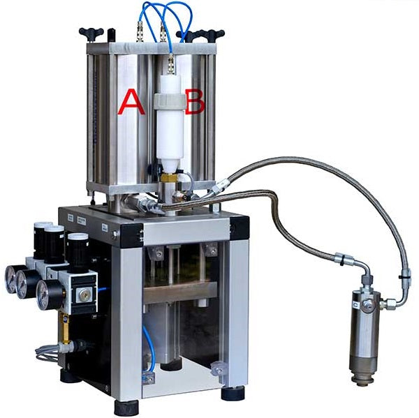 Máquina de Injeção de Plástico 6/12V LSR - NOVEDUC Equipamento Laboratório e Formação Profissional