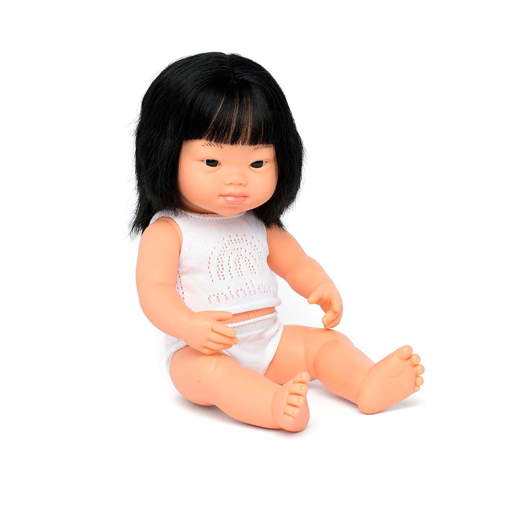 Boneca Bebé Asiática com Síndrome de Down 38cm (Enviado em caixa e com Roupa Interior) - NOVEDUC Equipamento Laboratório e Formação Profissional