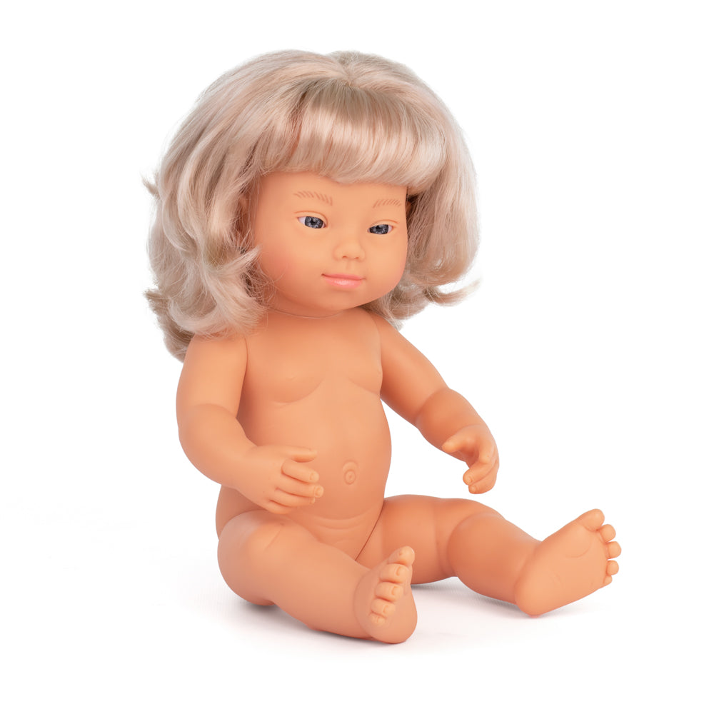 Boneca Bebé  Europeia Cabelo Loiro com Síndrome de Down 38cm (Enviado em Saco e sem Roupa Interior) - NOVEDUC Equipamento Laboratório e Formação Profissional