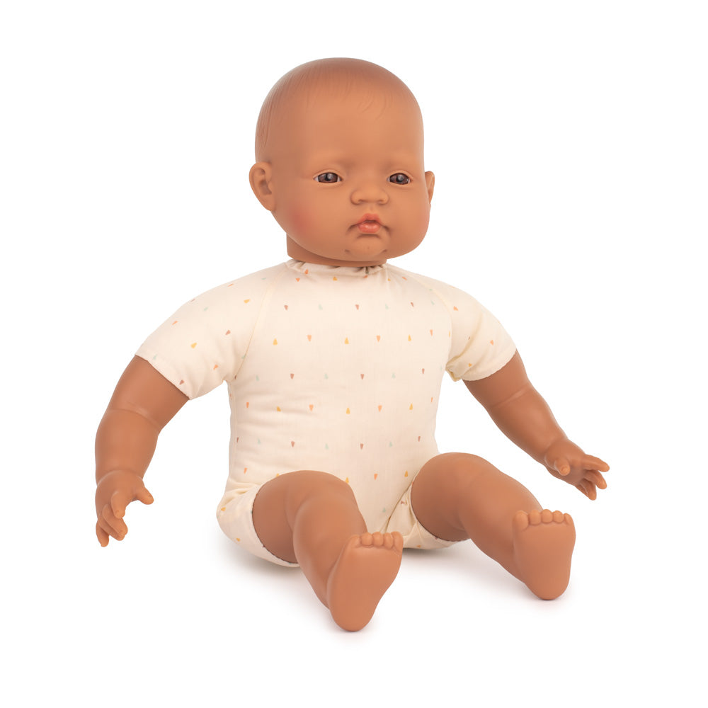 Boneco Bebé Latino-americano com Corpo Macio 40cm - NOVEDUC Equipamento Laboratório e Formação Profissional