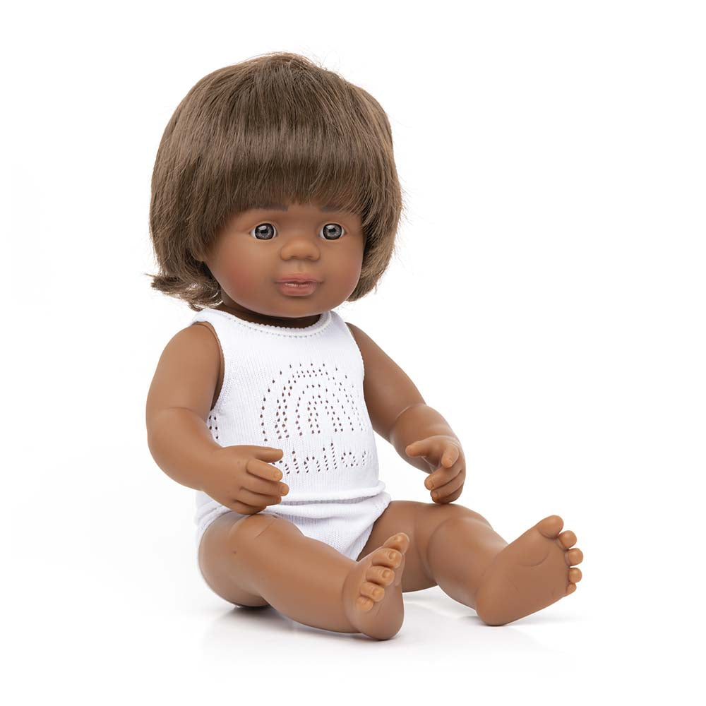 Boneco Bebé Nativo Australiano 38cm (Enviado em caixa e com Roupa Interior) - NOVEDUC Equipamento Laboratório e Formação Profissional