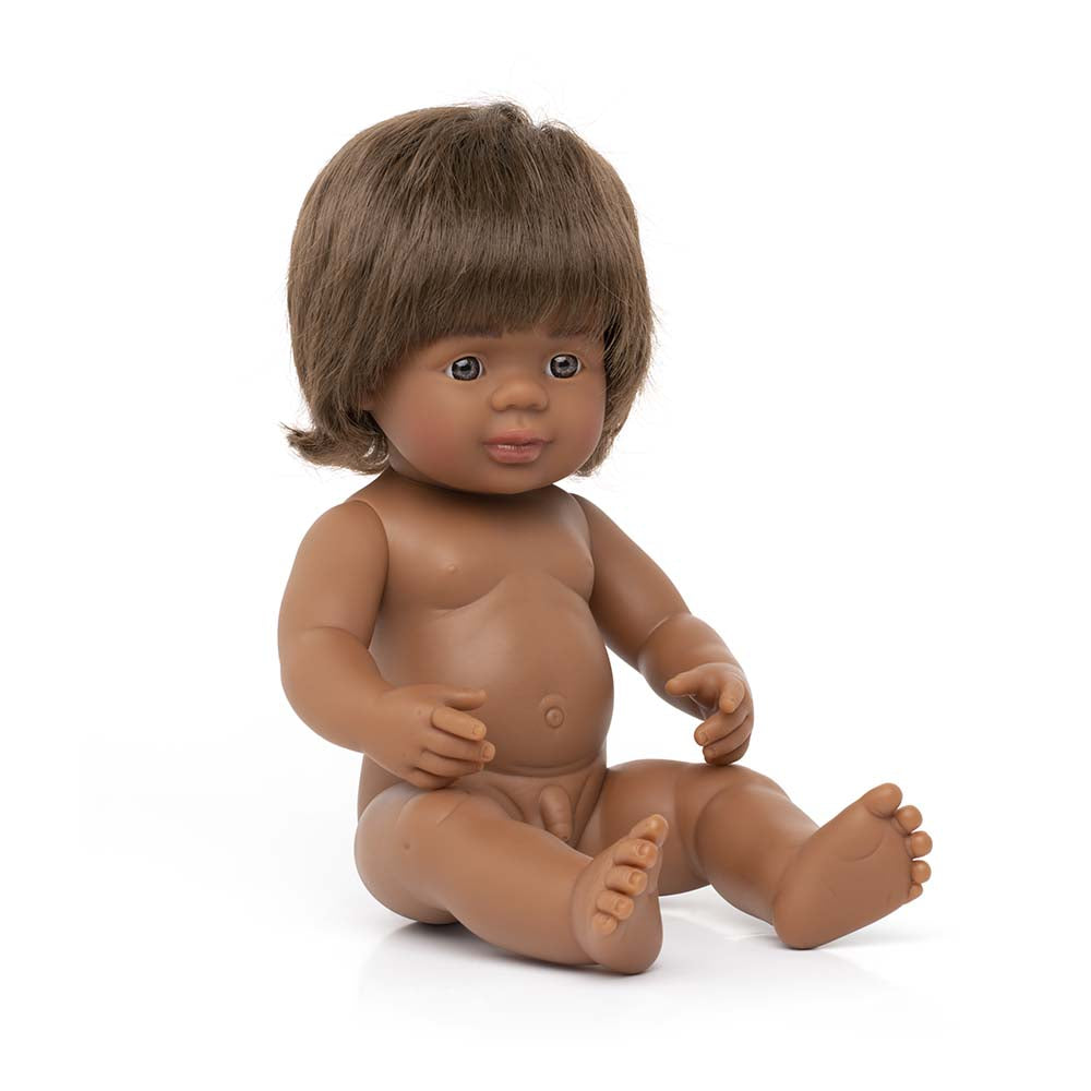 Boneco Bebé Nativo Australiano 38cm (Enviado em Saco e sem Roupa Interior) - NOVEDUC Equipamento Laboratório e Formação Profissional