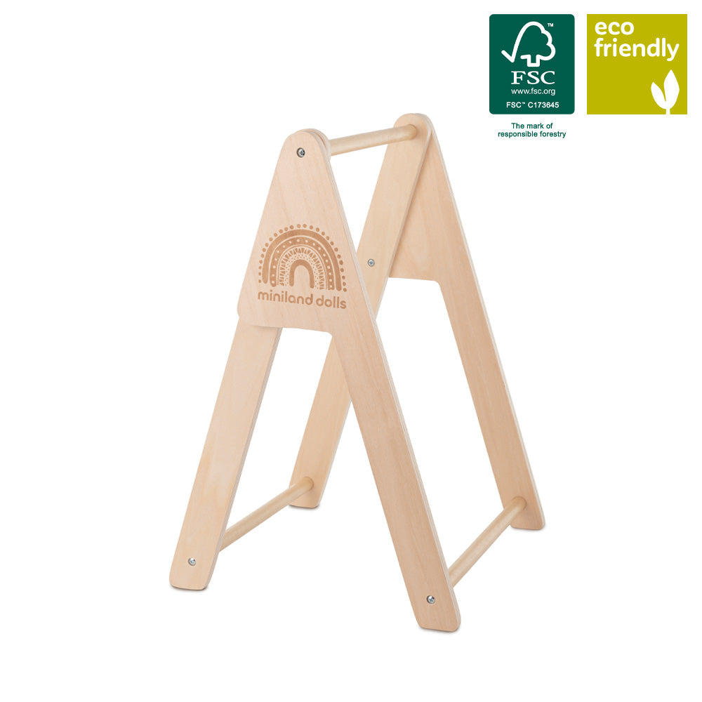 Porta Cabides de Madeira para Roupa Bonecas - NOVEDUC Equipamento Laboratório e Formação Profissional