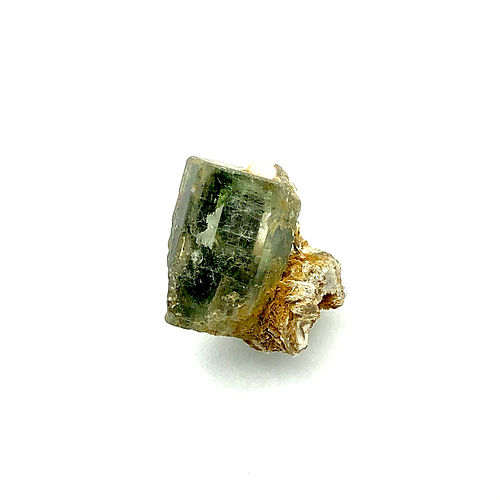 Fluorapatite - NOVEDUC Equipamento Laboratório e Formação Profissional